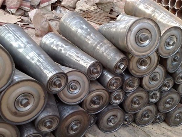 錐形調心托輥 托輥-泰安博晟礦山機械有限公司